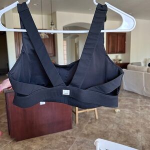 Vuori Sports Bra